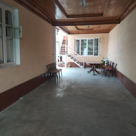 Гостевой Дом Конок Osh Bagian luar foto
