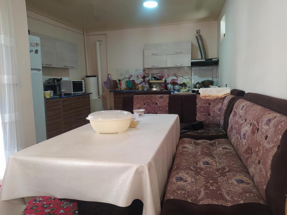 Гостевой Дом Конок Osh Bagian luar foto